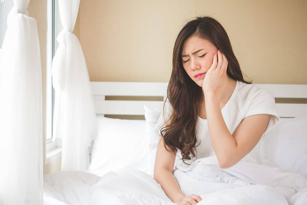 Do I Have TMJ? Common Signs & Symptoms